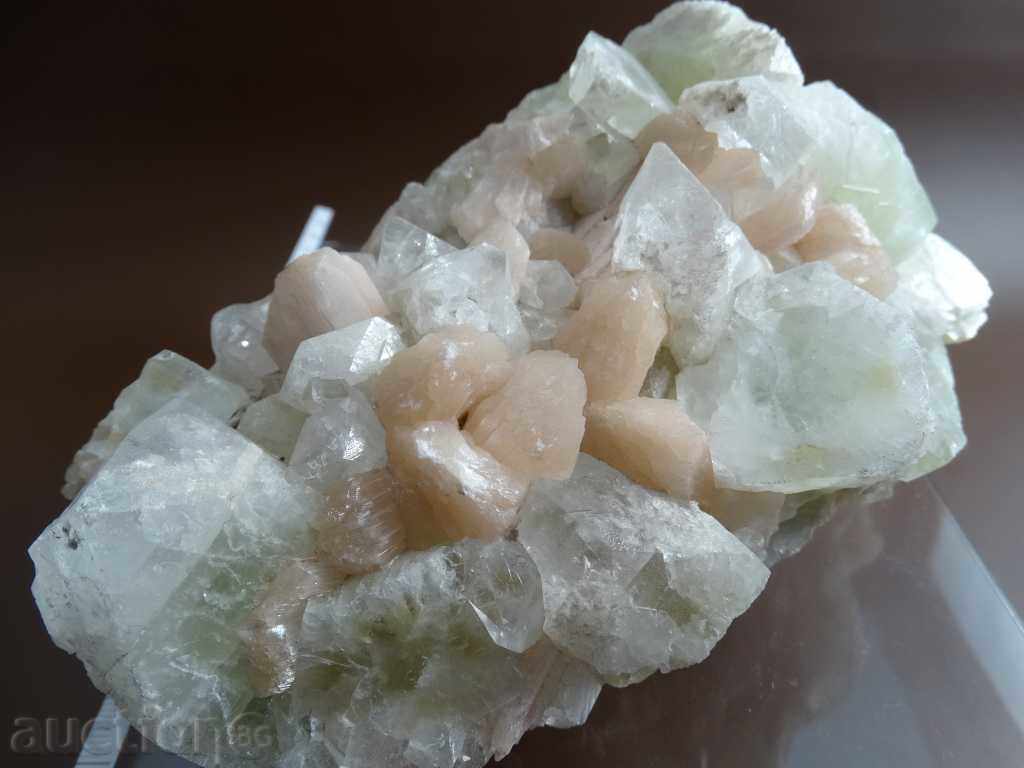 Доставка на Апофилит - стилбит - друза