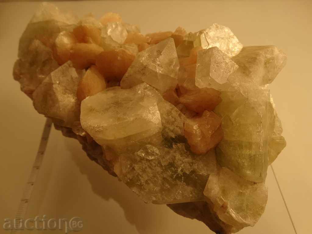 Апофилит - стилбит - друза - 7