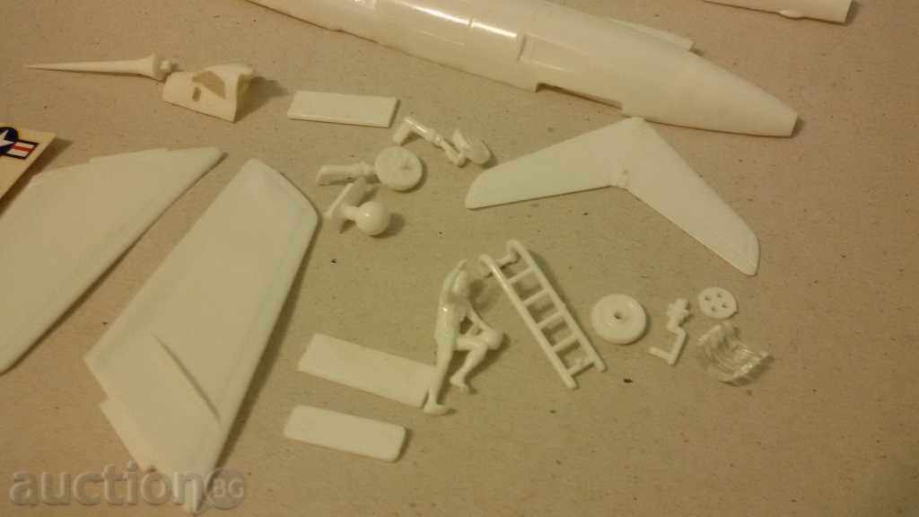 Delivery of airplane model DOUGLAS D 558 2 SKYROCKET Delivery of airplane model DOUGLAS D 558 2 SKYROCKET