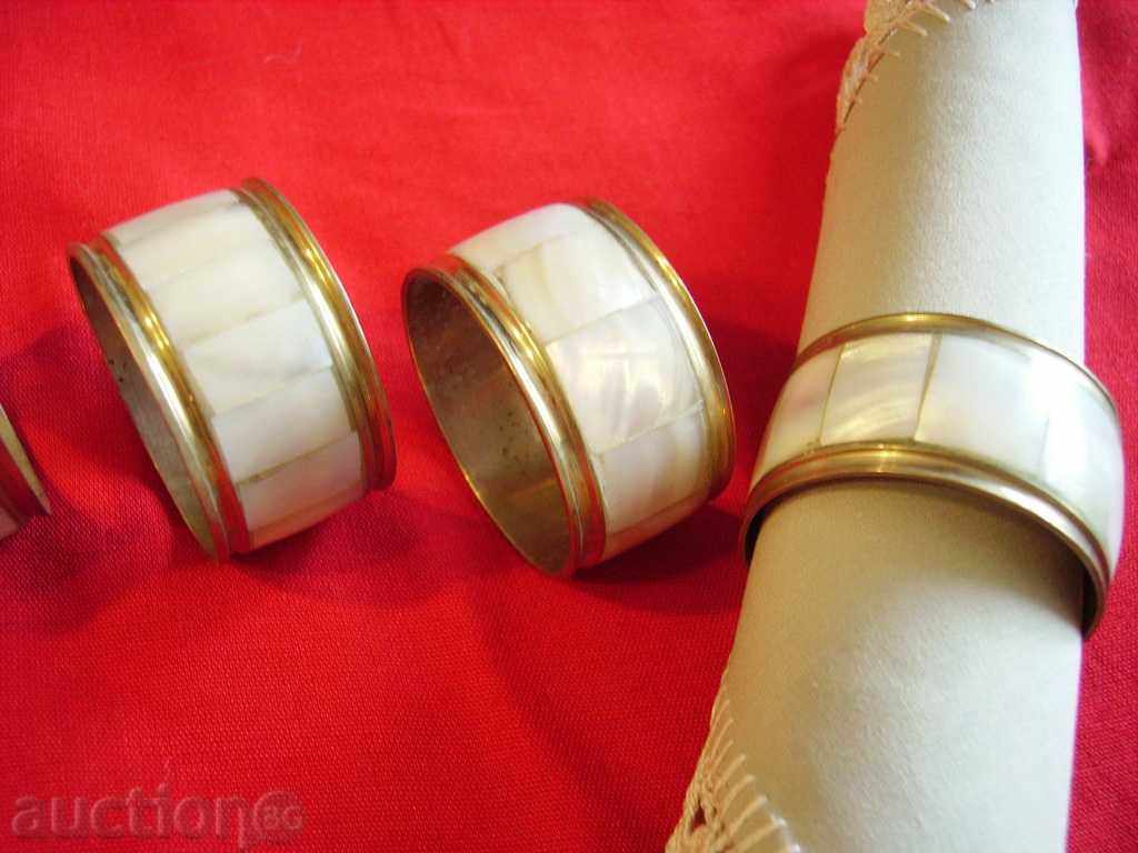 Πουλήστε κάτοχοι πετσέτα από μπρούτζο και μαργαριτάρι με τιμή 35.00 BGN | € 17.90 Πουλήστε κάτοχοι πετσέτα από μπρούτζο και μαργαριτάρι με τιμή 35.00 BGN | € 17.90