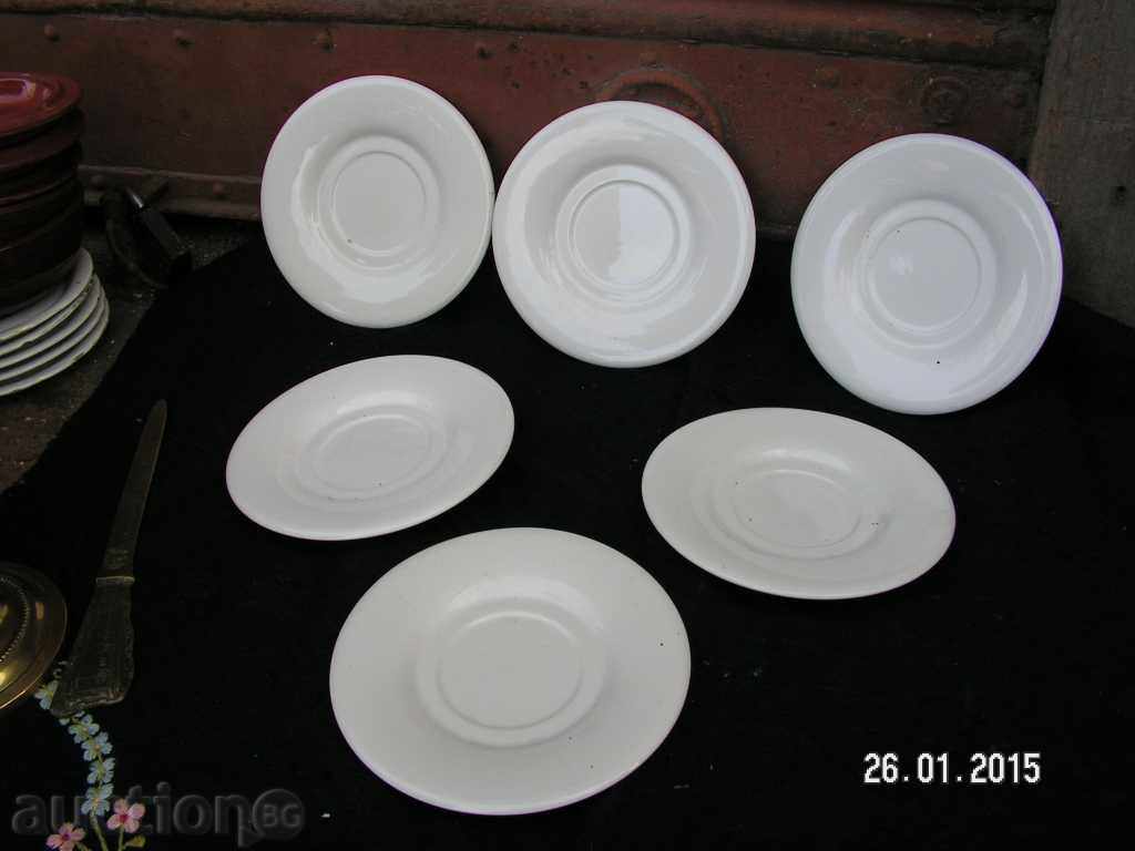 Auction  4739. SERVICE CHINES PORCELAIN