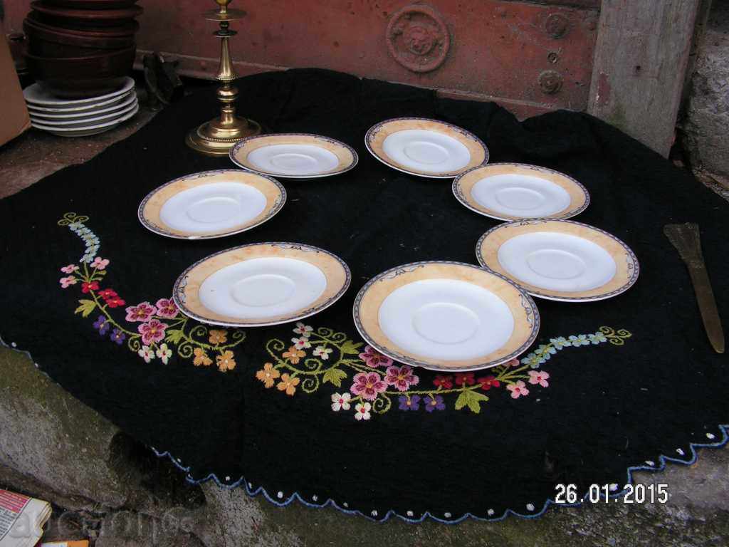 Delivery of 4740. SERVICE SMALL FROGS PORCELAIN FLAT MARKED Delivery of 4740. SERVICE SMALL FROGS PORCELAIN FLAT MARKED