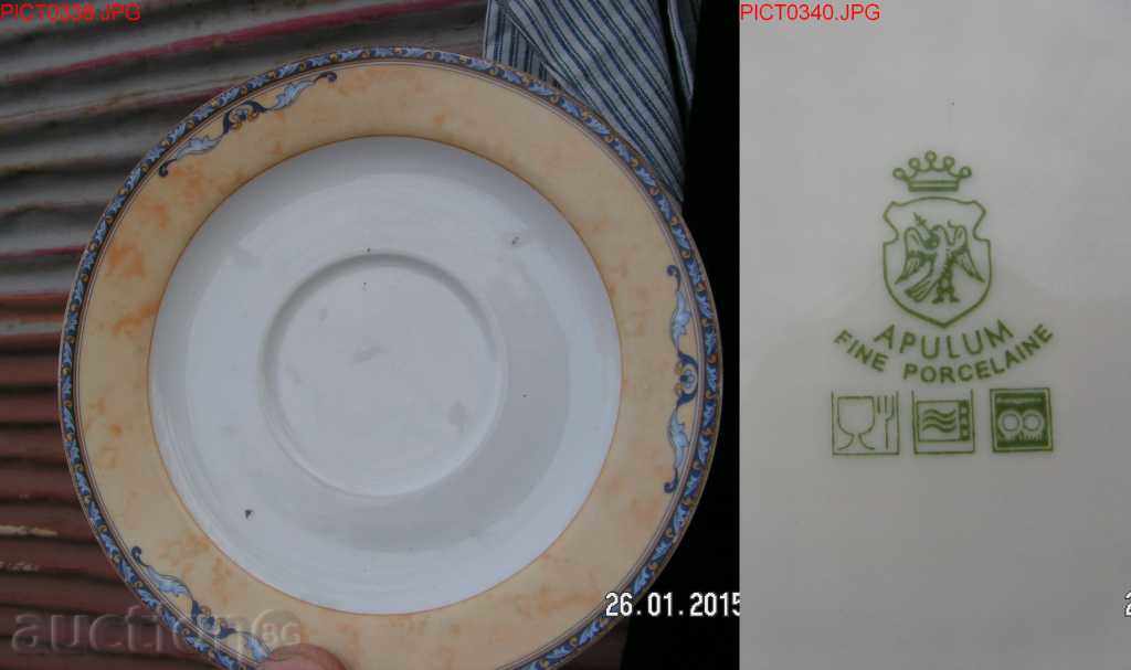 4740. SERVICE SMALL FROGS PORCELAIN FLAT MARKED - 7 4740. SERVICE SMALL FROGS PORCELAIN FLAT MARKED - 7