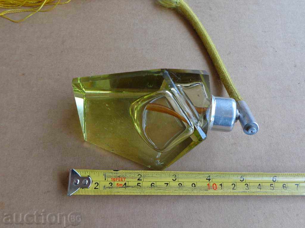 Delivery of An old bottle of perfume, bottle, glass, cologne Delivery of An old bottle of perfume, bottle, glass, cologne