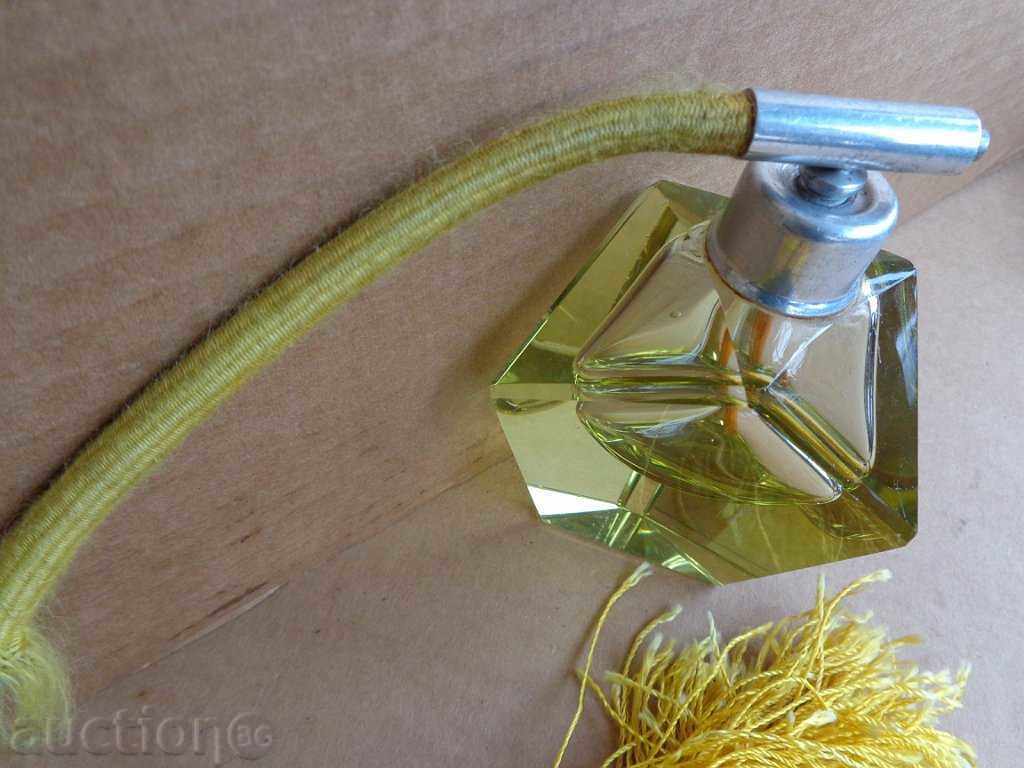 An old bottle of perfume, bottle, glass, cologne - 6 An old bottle of perfume, bottle, glass, cologne - 6