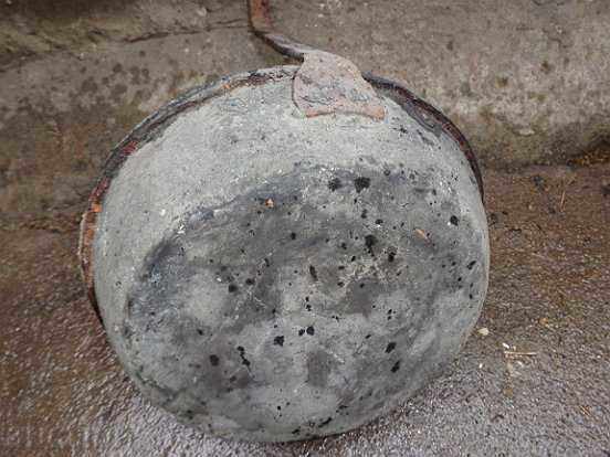 Delivery of Old copper pot, pan, cauldron Delivery of Old copper pot, pan, cauldron