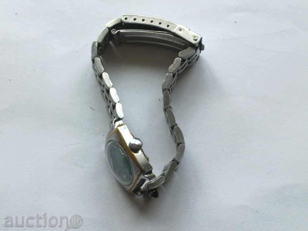 Часовник Рухла с цена 7.00 лв. | € 3.58 Часовник Рухла с цена 7.00 лв. | € 3.58