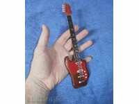 Модел-копие - Електро китара "БАС"