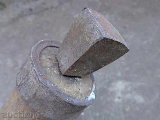 Auction Ancient anvil for hair peeling Auction Ancient anvil for hair peeling