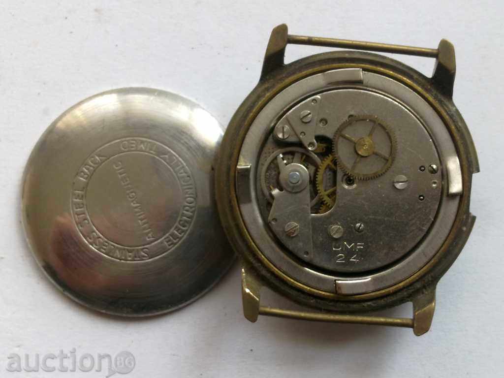 Часовник UMF с цена 7.00 лв. | € 3.58 Часовник UMF с цена 7.00 лв. | € 3.58