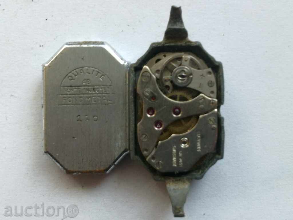 Дамски часовник с цена 5.00 лв. | € 2.56