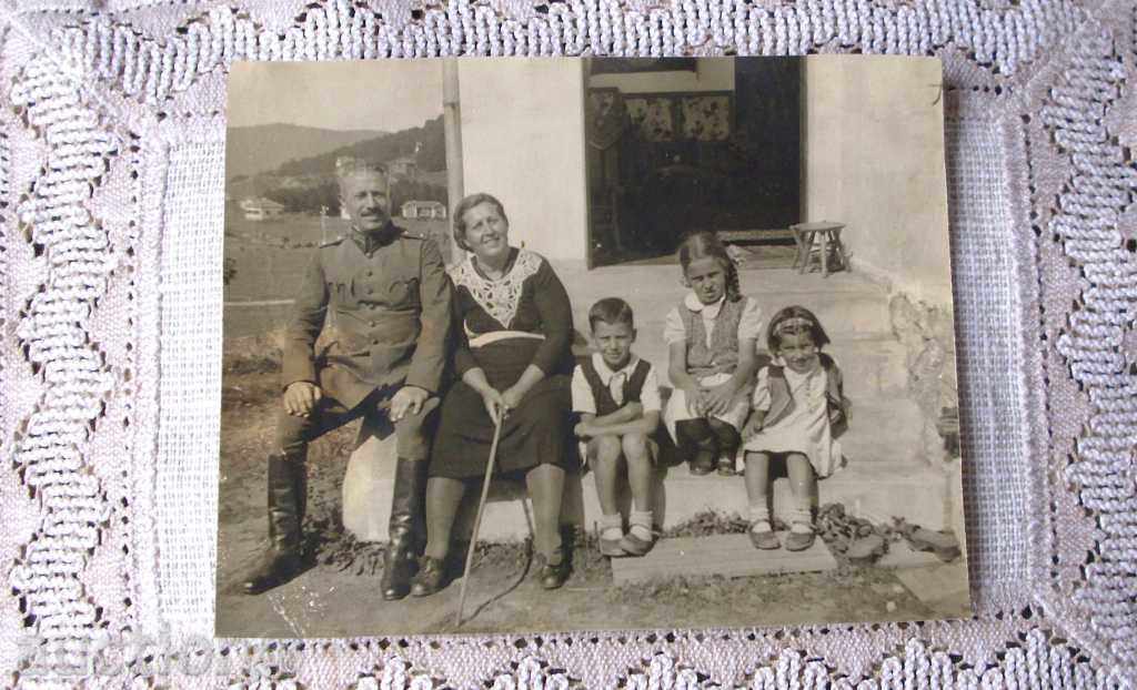 Old picture - royal officer with his family with price 15.00 BGN | € 7.67 Old picture - royal officer with his family with price 15.00 BGN | € 7.67