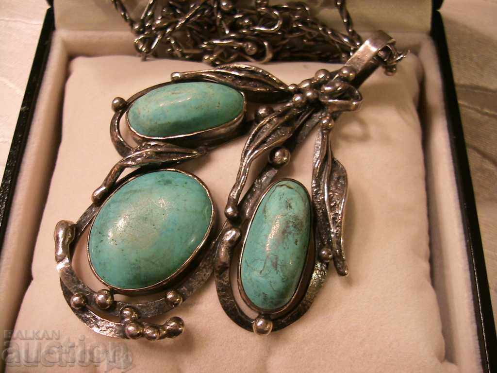 Auction OLIVE SILVER WHEEL, SILVER AND TURQUOISE Auction OLIVE SILVER WHEEL, SILVER AND TURQUOISE