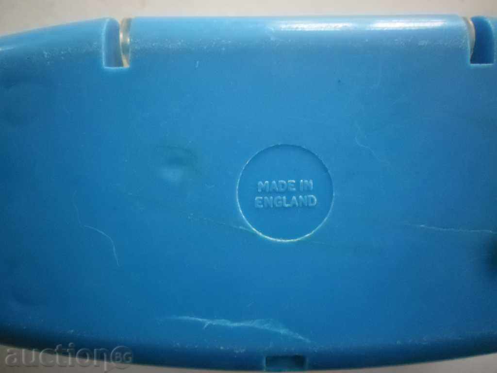 GILLETTE SLIM - TWIST - MADE IN ENGLAND - ORIGINAL BOX with price 17.99 BGN | € 9.20 GILLETTE SLIM - TWIST - MADE IN ENGLAND - ORIGINAL BOX with price 17.99 BGN | € 9.20