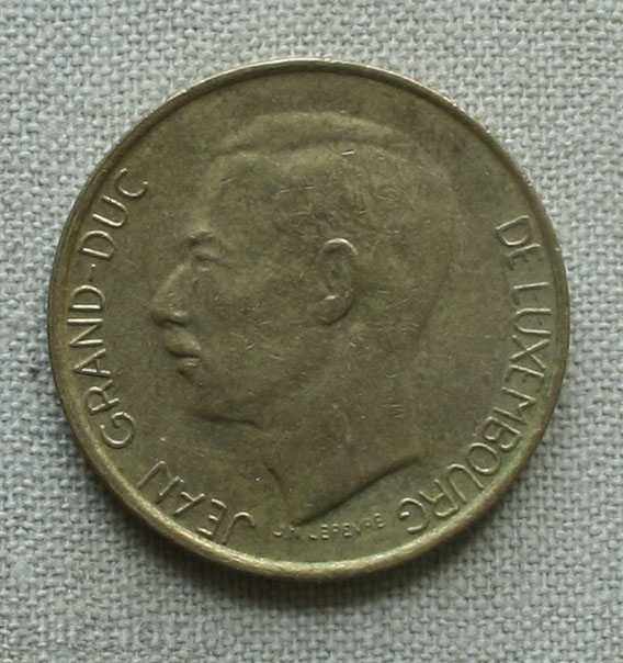 5 franci 1987 Luxemburg cu preț € 0.77 | 1.51 BGN