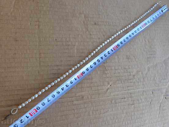 Delivery of An old pearl necklace, a necklace, a necklace, a pearl Delivery of An old pearl necklace, a necklace, a necklace, a pearl