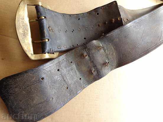 Licitație Vechi macho centura, centura, curea, curea, catarama, incuietoare Licitație Vechi macho centura, centura, curea, curea, catarama, incuietoare