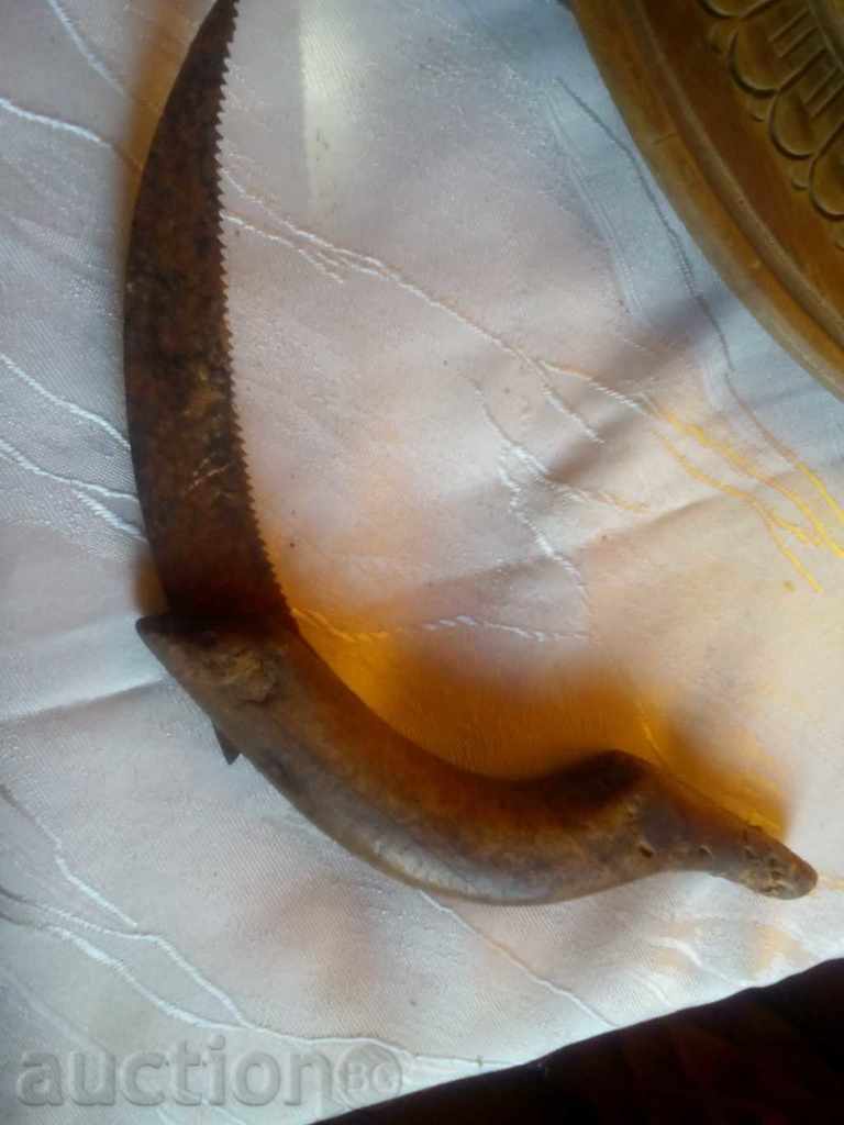 Auction a very old and rare knife cutter Auction a very old and rare knife cutter