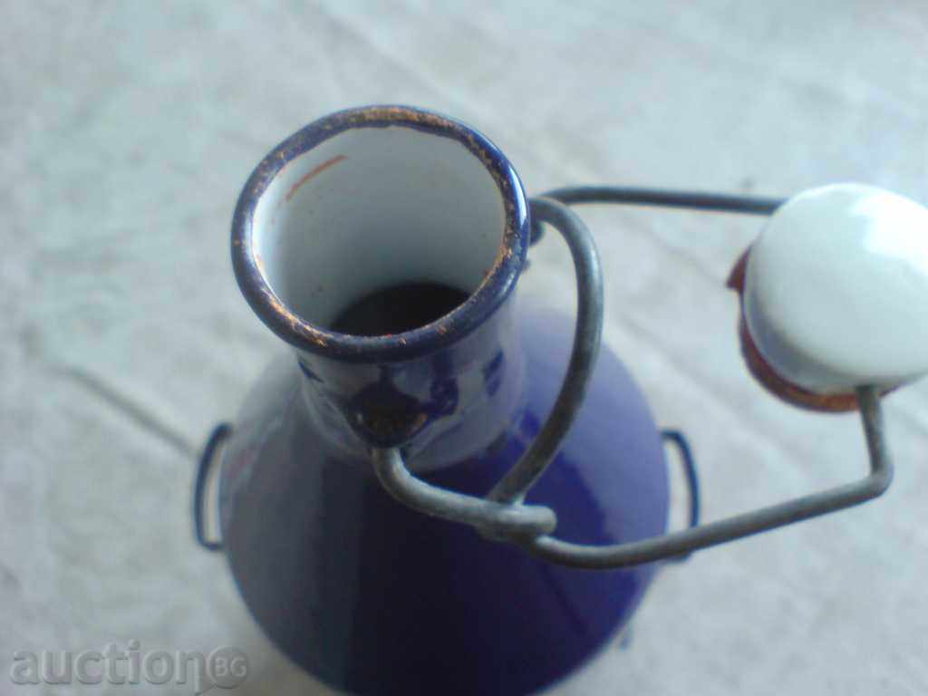 Δημοπρασία Παλιά μπουκάλι σμάλτο Δημοπρασία Παλιά μπουκάλι σμάλτο