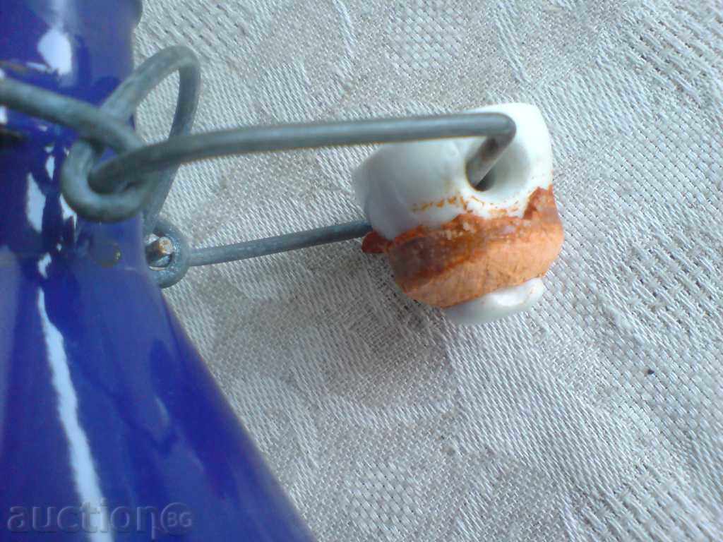 Παράδοση Παλιά μπουκάλι σμάλτο Παράδοση Παλιά μπουκάλι σμάλτο