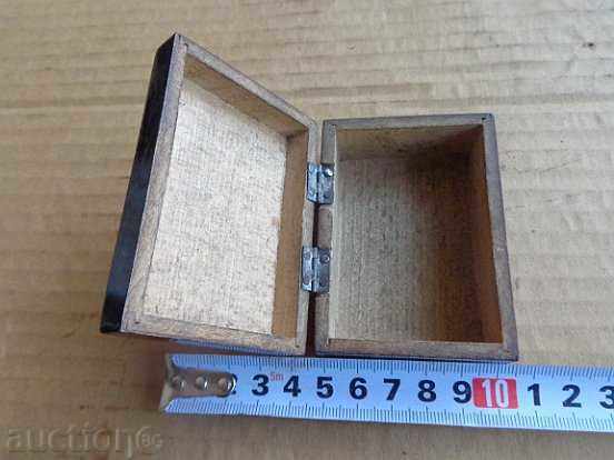 Delivery of Old wooden box, box Delivery of Old wooden box, box