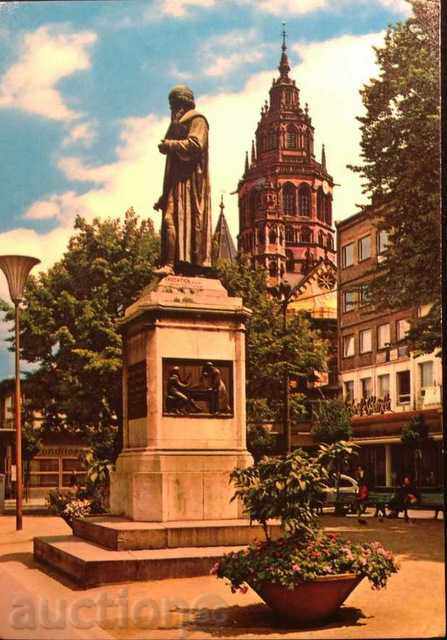 Gutenberg- Denkmal und Dom