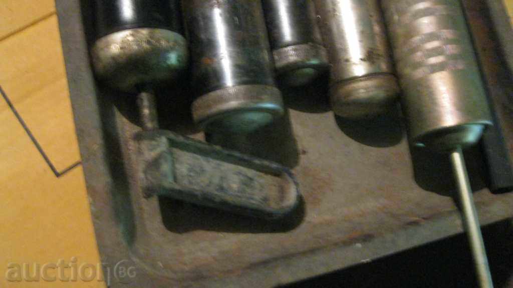 Delivery of LOT OF OLD TACALAMITES