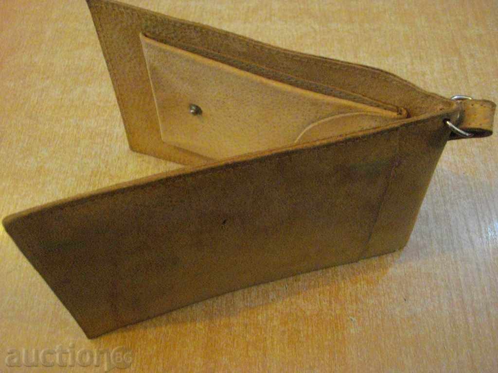 Fanny magazin piele ambalaj „UBA“ de la regimul socialist - 5