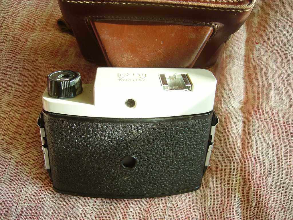 Delivery of I sell old camera "Ami" Delivery of I sell old camera "Ami"