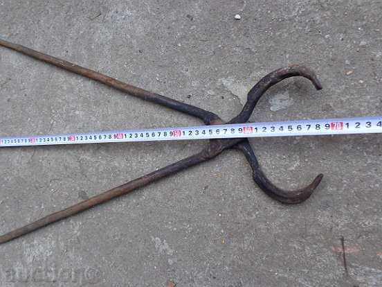 Auction Old forging pliers, wrought iron, tool Auction Old forging pliers, wrought iron, tool