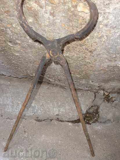 Old forging pliers, wrought iron, tool - 6 Old forging pliers, wrought iron, tool - 6
