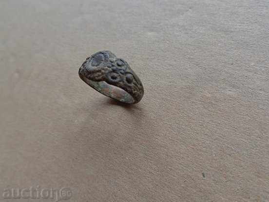 Auction  Old bronze ring, jewel, jewel