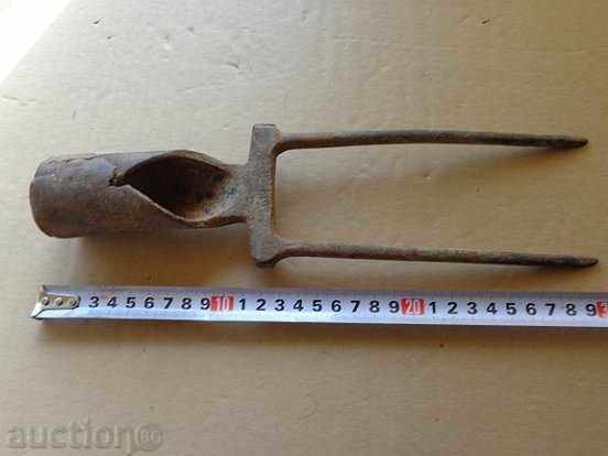 Auction Double tooth, villa for sugar beet extraction, stew iron Auction Double tooth, villa for sugar beet extraction, stew iron