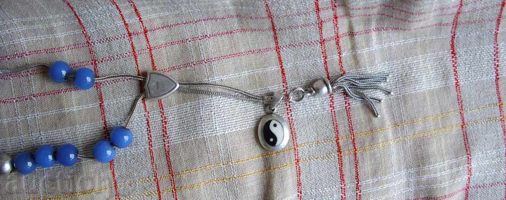 Auction  Brocade - silver, agate