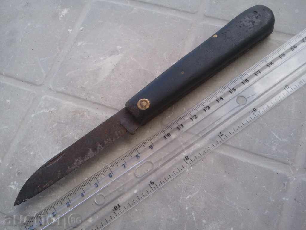an old knife with a sickle and a hammer strong - 5