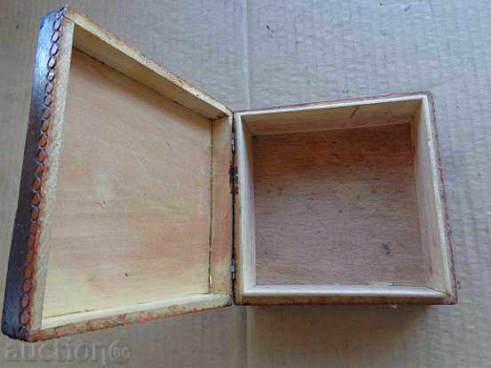 Pyrographic box with price 25.00 BGN | € 12.78 Pyrographic box with price 25.00 BGN | € 12.78