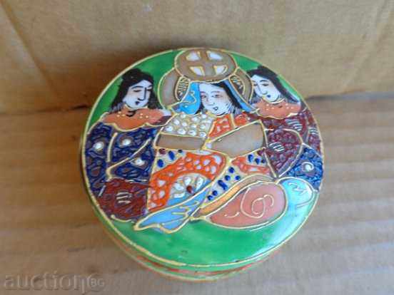 Porcelain Cream Pouring Cream Box, Color Enamel Box with price 95.00 BGN | € 48.57 Porcelain Cream Pouring Cream Box, Color Enamel Box with price 95.00 BGN | € 48.57