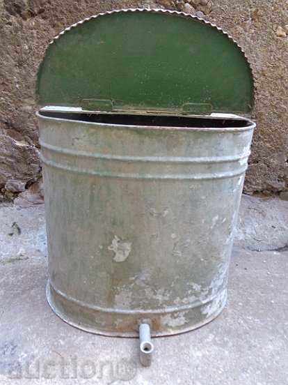 Умивалник, селска мивка, резорвоар за вода