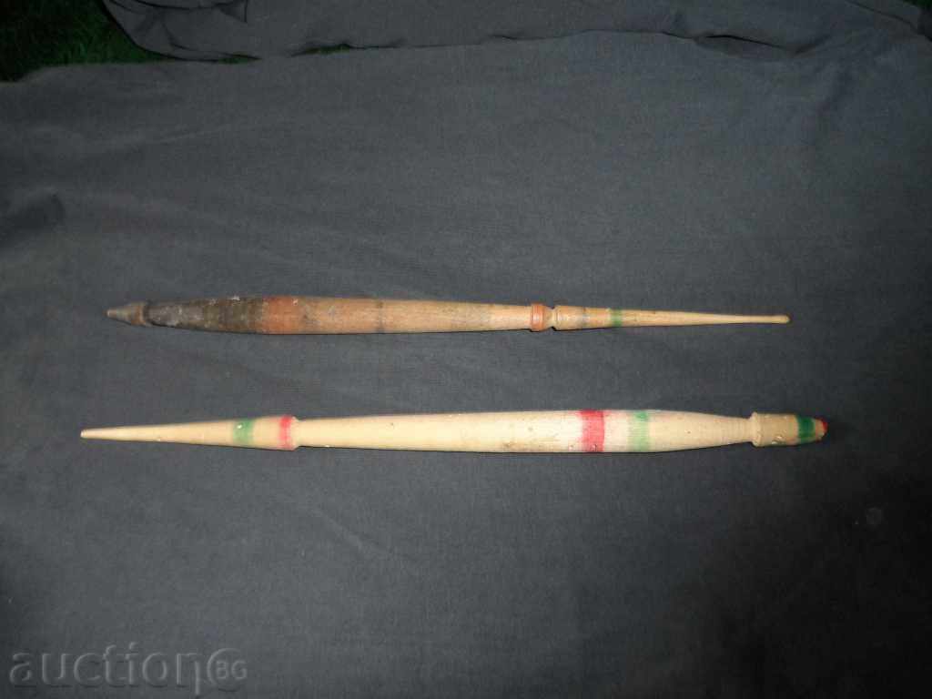 Spindles vechi cu preț 5.00 BGN | € 2.56 Spindles vechi cu preț 5.00 BGN | € 2.56