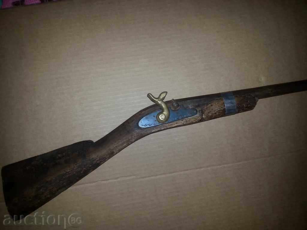 Auction  Old rifle with missing parts