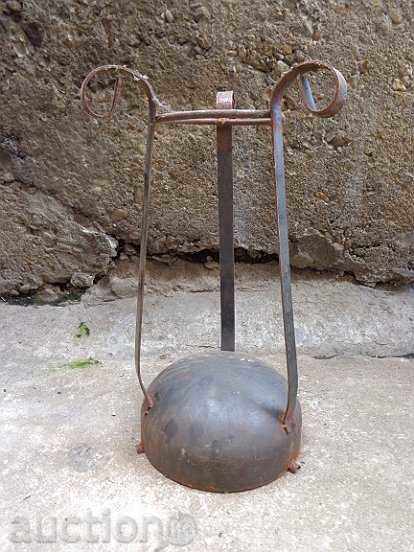 Παράδοση Μεγάλο τασάκι, σφυρήλατο σίδερο, Stolnik Παράδοση Μεγάλο τασάκι, σφυρήλατο σίδερο, Stolnik