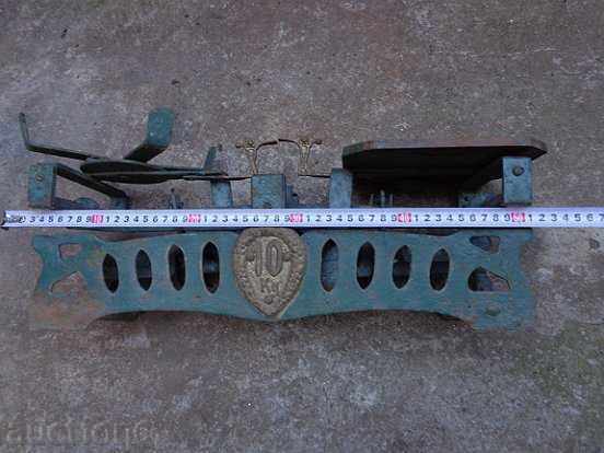 Auction  Scales, balance, weights