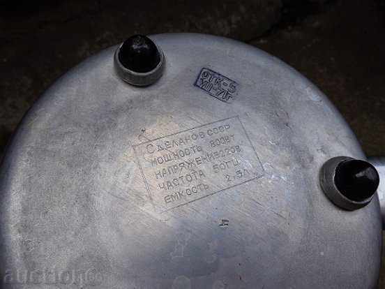 Delivery of Electric teapot with cable from the 70s USSR Delivery of Electric teapot with cable from the 70s USSR