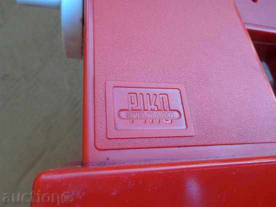 Auction Child sewing machine, toy Auction Child sewing machine, toy