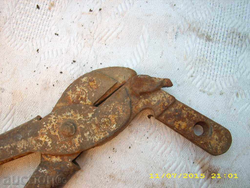 Delivery of OLD HORSES CHAINS FOR CHORUSES Delivery of OLD HORSES CHAINS FOR CHORUSES