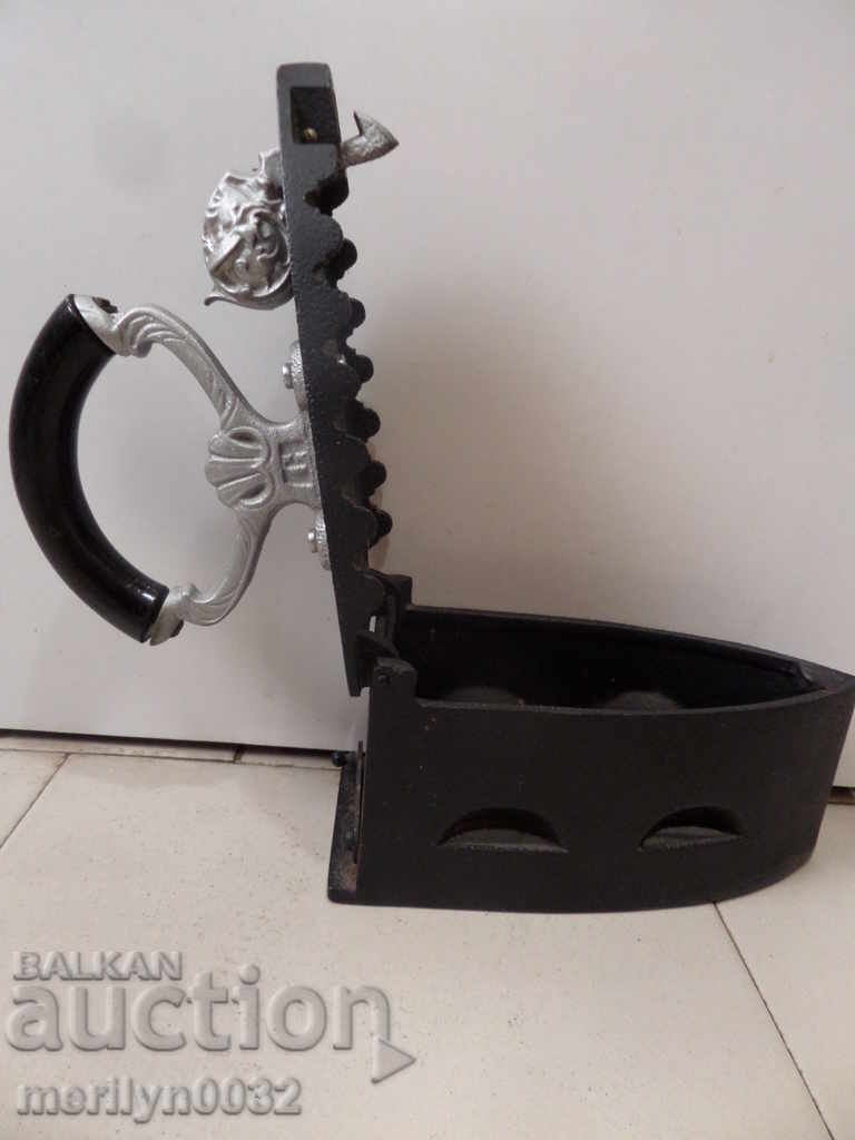 Παλιά σιδήρου στην πυρκαγιά - 5 Παλιά σιδήρου στην πυρκαγιά - 5