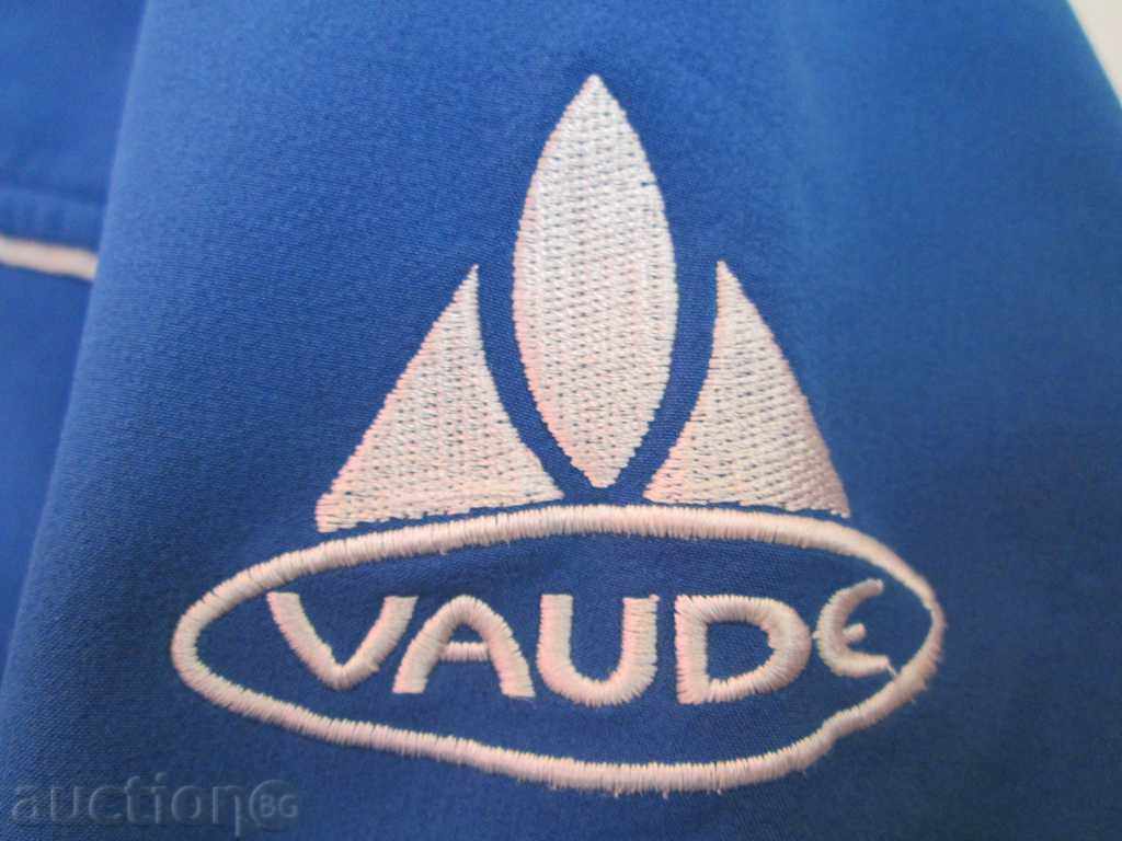 VAUDE SOFTSHELL WINDPROOF 100 Blue Jacket. with price 35.00 BGN | € 17.90 VAUDE SOFTSHELL WINDPROOF 100 Blue Jacket. with price 35.00 BGN | € 17.90