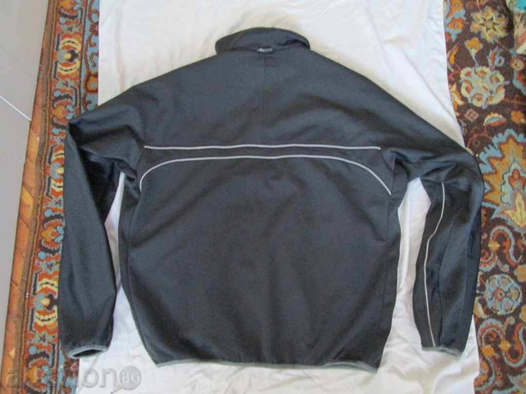 Delivery of PHENIX softshell wind and waterproof jacket. Delivery of PHENIX softshell wind and waterproof jacket.