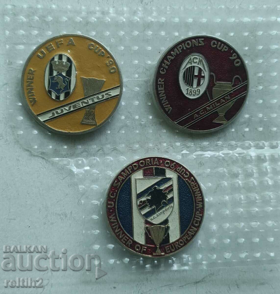 Football badges with price 15.00 BGN | € 7.67 Football badges with price 15.00 BGN | € 7.67