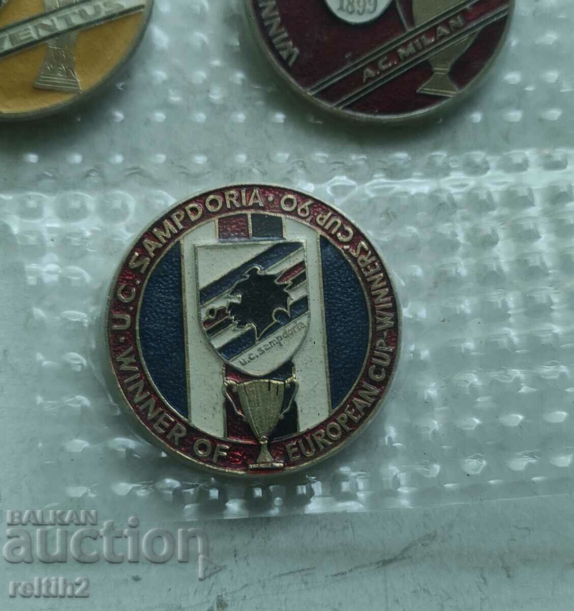 Football badges - 5 Football badges - 5